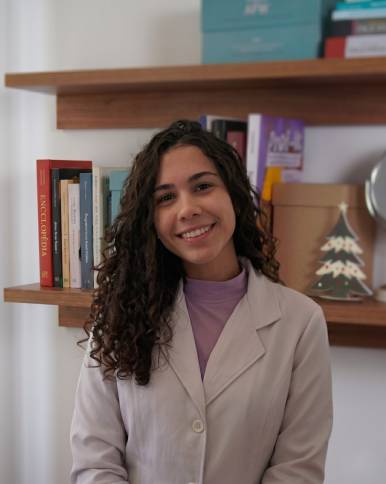 Larissa Eletherio